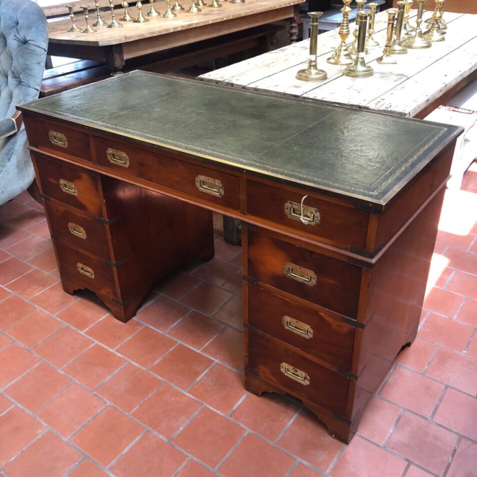 Small Campaign Desk