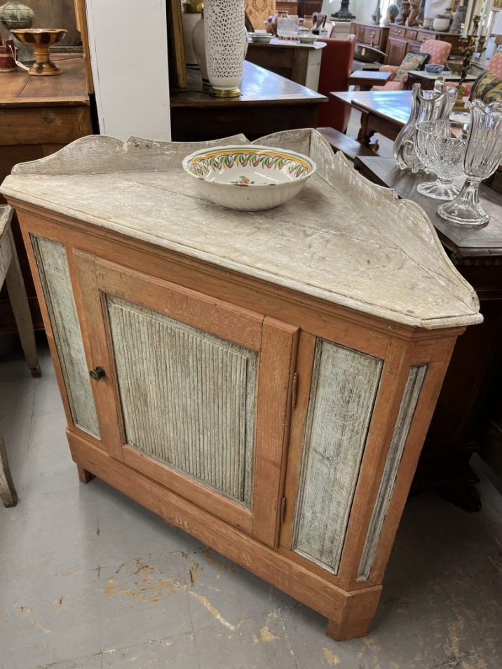 Swedish painted Corner Cabinet