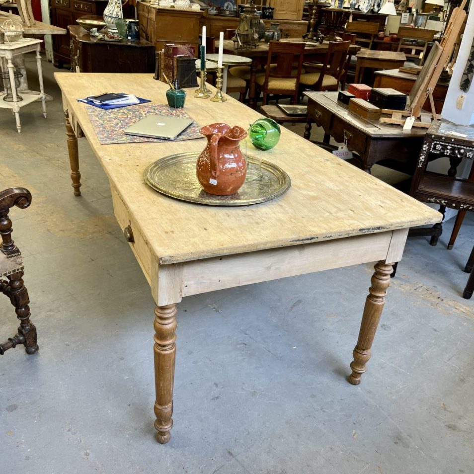 Jumbo Pine Desk