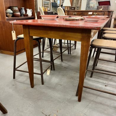 Red-Topped Farm table