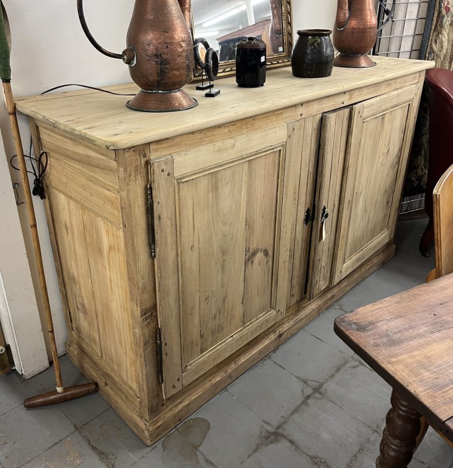 French Stripped Server