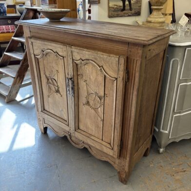 Small Oak Server with Carved Doors