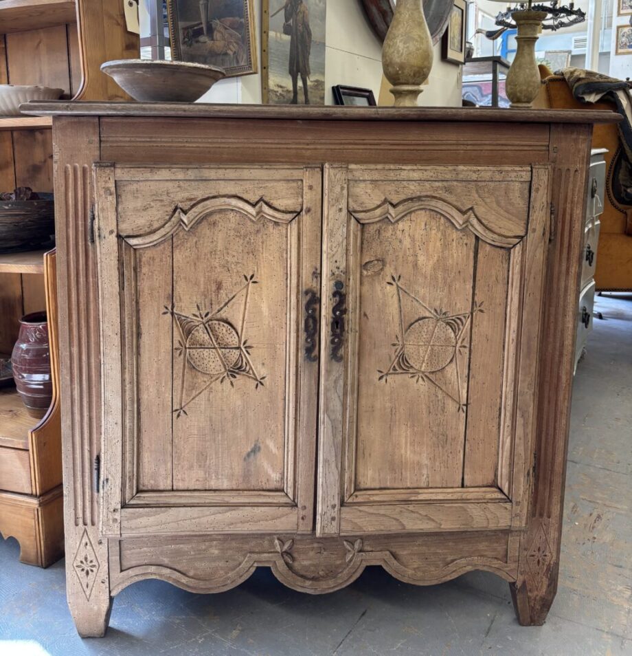 Small Oak Server with Carved Doors