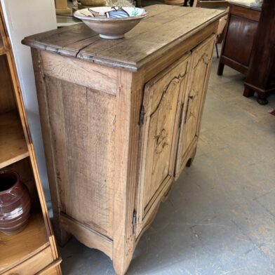Small Oak Server with Carved Doors