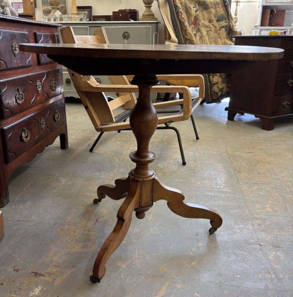 Cherry Oval Side Table