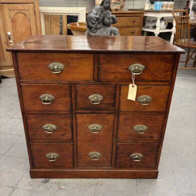 American 10-drawer Chest
