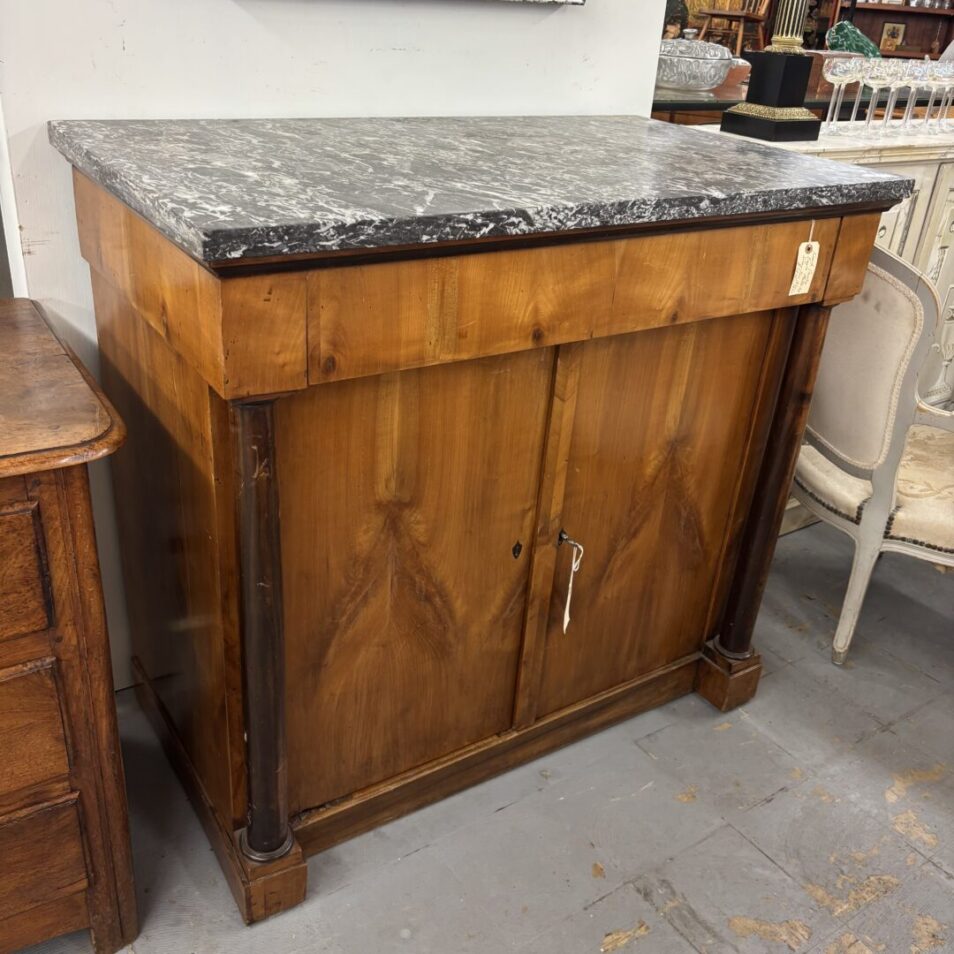 Empire Marble Top Server